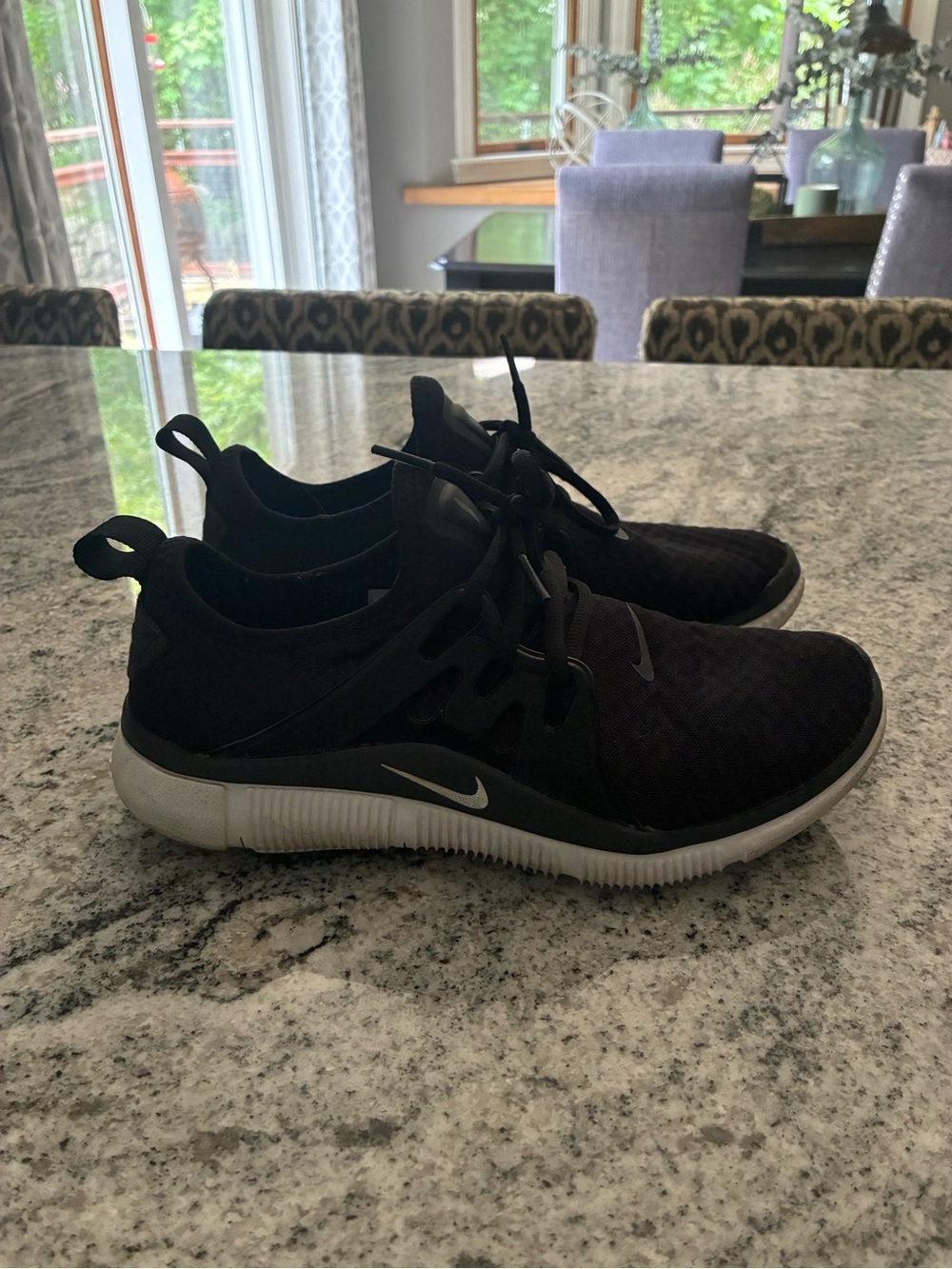 Nike Womens Sneakers l 8 - Picture 2 of 11